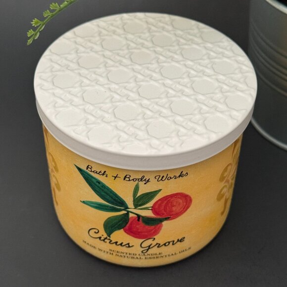 BBW Citrus Grove Bath & Body Works 3 Wick Candle - Picture 4 of 10